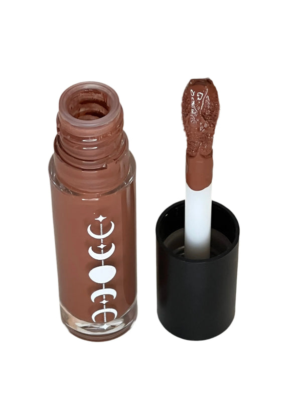 Downtown - Brown Bold Longwear Liquid Lipstick – Transfer‑Proof Matte Connected Boutique