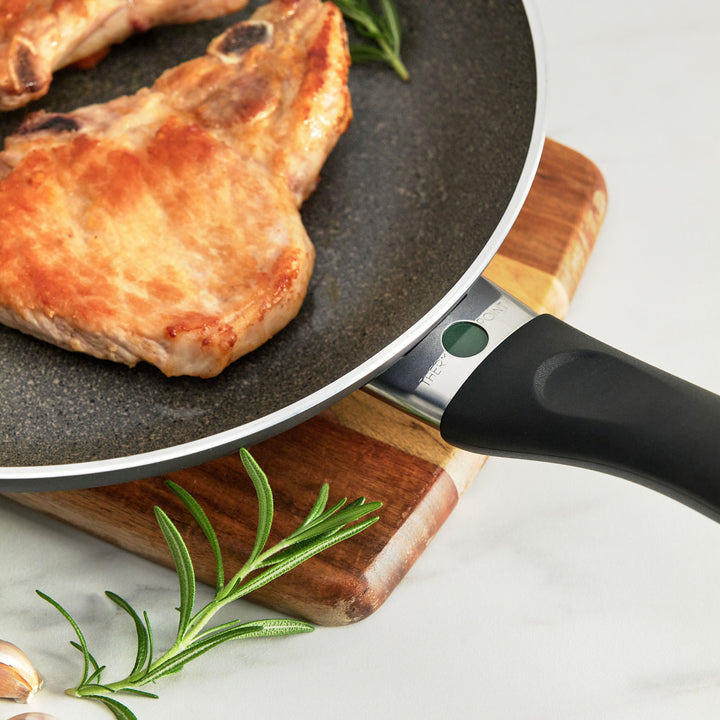 ZWILLING Bologna 20 cm / 8 inch Aluminum Frying Pan-3