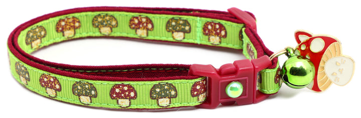 Woodland Mushrooms Breakaway Cat Collar Pugs2Persians