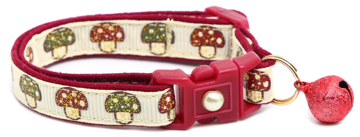 Woodland Mushrooms Breakaway Cat Collar Pugs2Persians