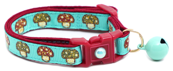 Woodland Mushrooms Breakaway Cat Collar Pugs2Persians