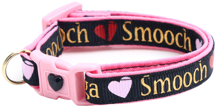 Hugga Smooch Breakaway Cat Collar Pugs2Persians