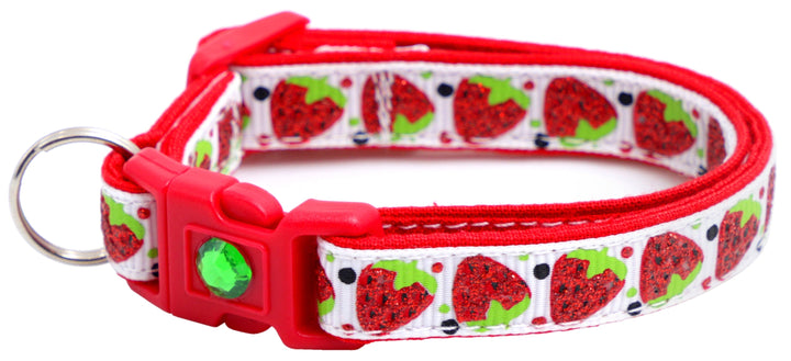 Strawberries Breakaway Cat Collar Pugs2Persians