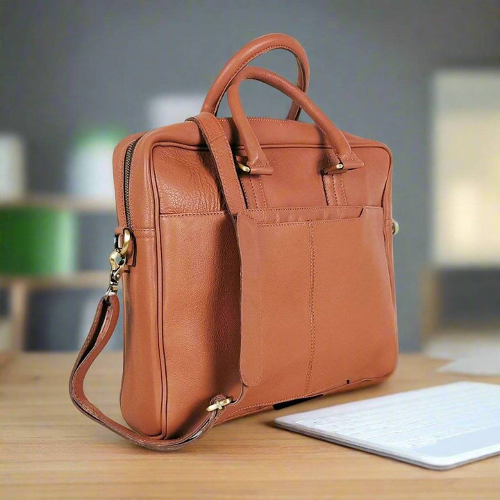The Signature Messenger Bag Men Brown-3