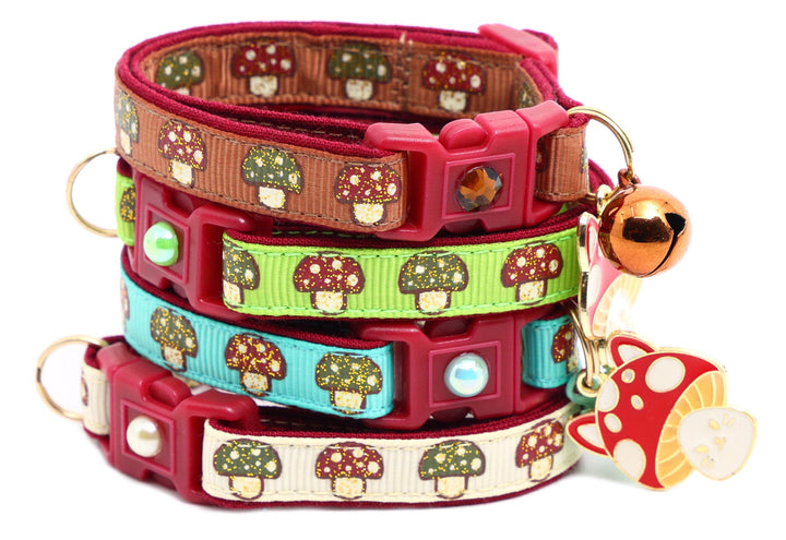 Woodland Mushrooms Breakaway Cat Collar Pugs2Persians