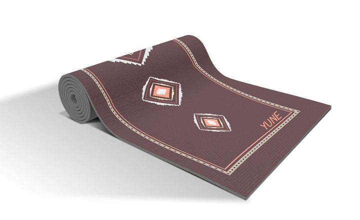 Betty Yoga Mat – Non-Slip Grip, Cushioned Support & Cactus Print Design-1